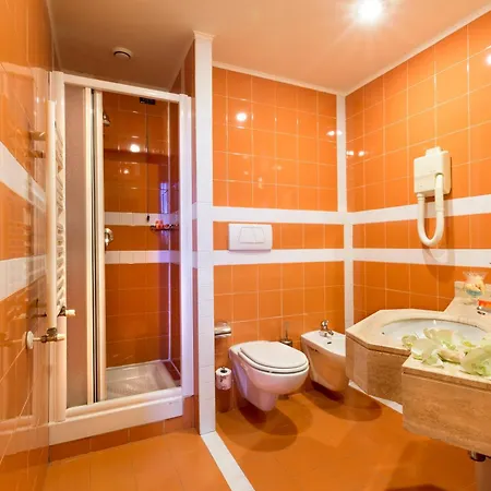 تيفولي فندق