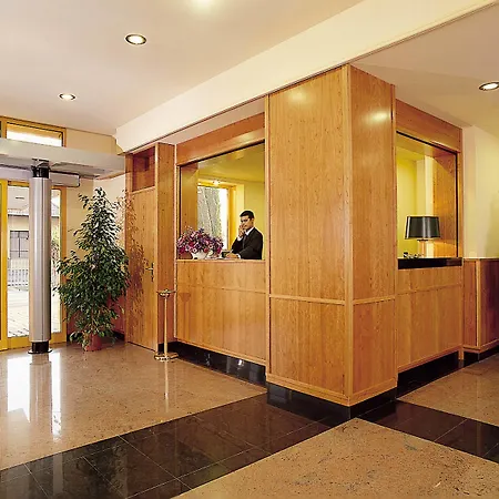 Tivoli מלון טיבולי טרמה