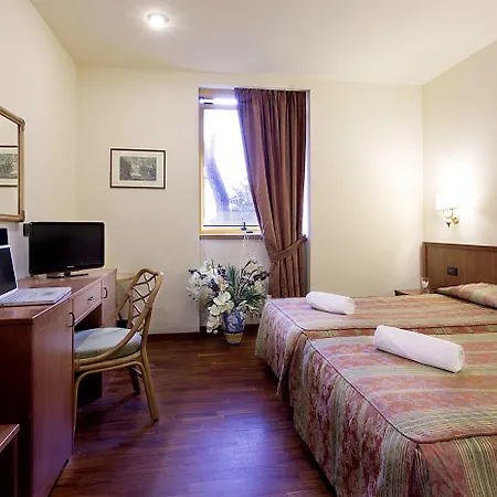 تيفولي فندق