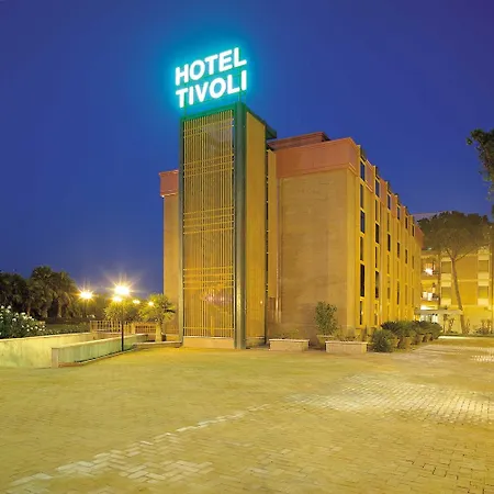 Tivoli מלון